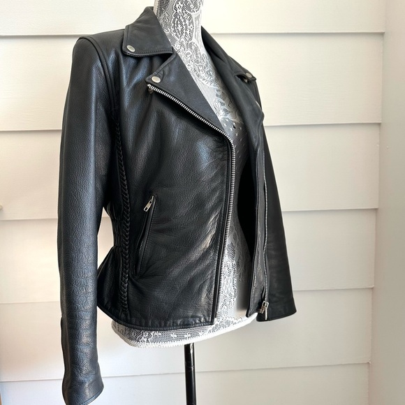 Vintage Black Leather Biker Jacket Soft Leather Insulated size Small - Picture 3 of 12